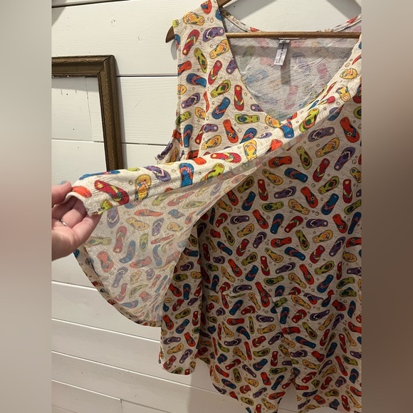 Colorful Flip-Flop Print Sleeveless Tunic - Miss Nikky - Size XXL - Picture 7 of 10